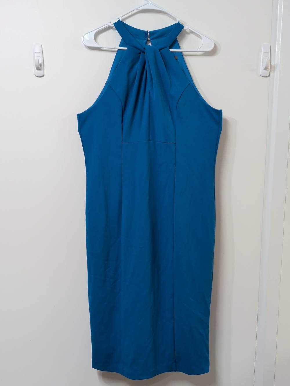 Julia Jordan Blue Twist Halter Keyhole Sheath Cocktail Dress